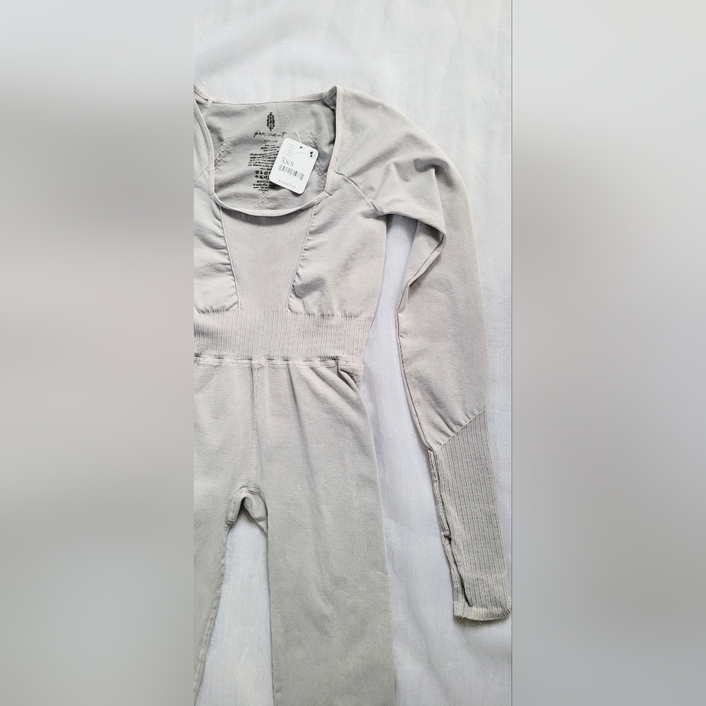 NWT! Free People Yoga/Activewear Good Karma Long Sleeve Women's Jumpsuit XS/S - Picture 9 of 17